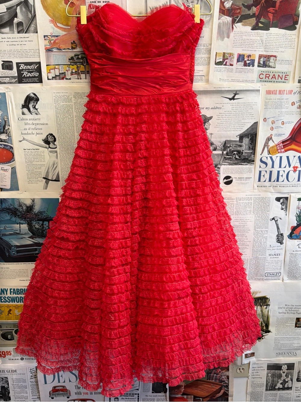 1950’s Emma Domb Strapless Crimson Ruffled Cupcake Formal Gown Size XS
